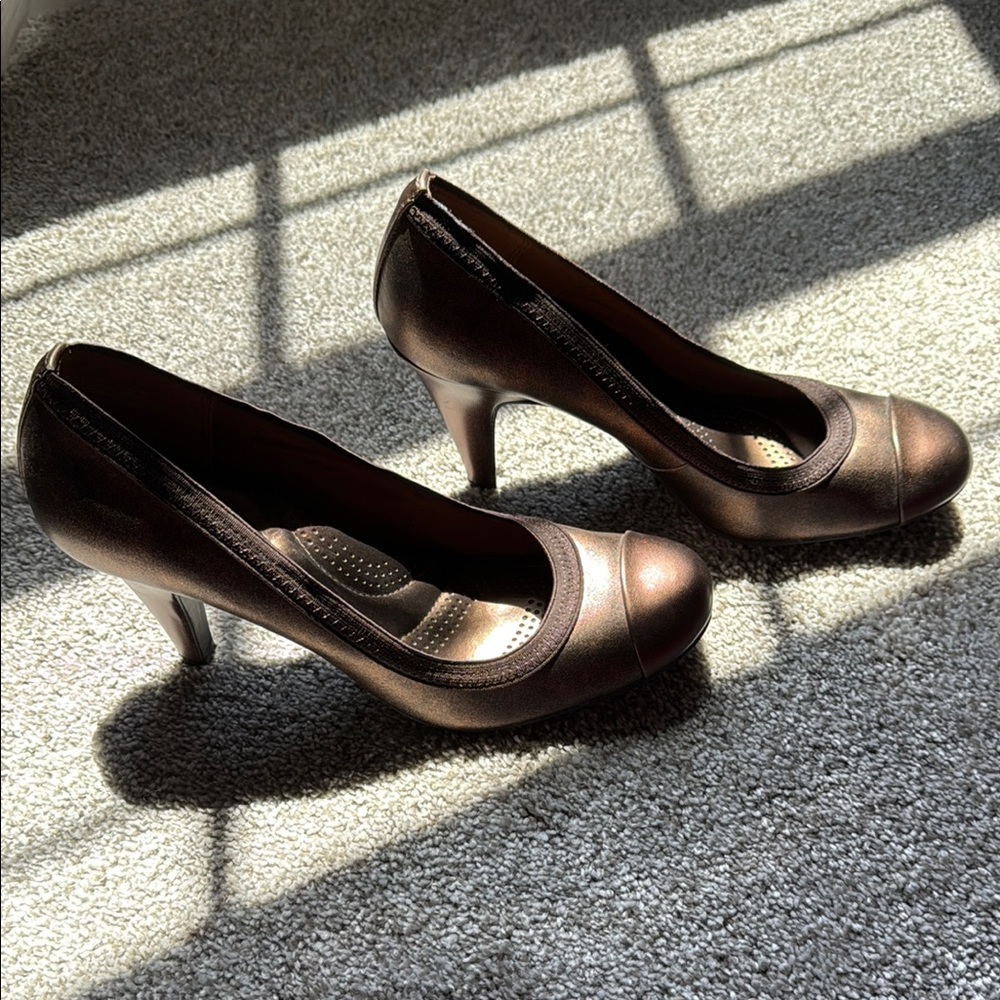 Elegant Brown Women's Heels